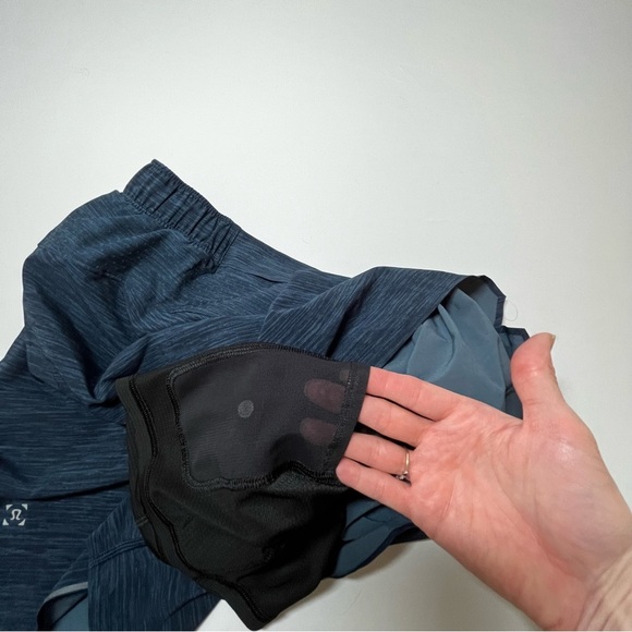 Lululemon Athletica Blue Surge Athletic Lined Shorts Size Medium - Picture 4 of 9